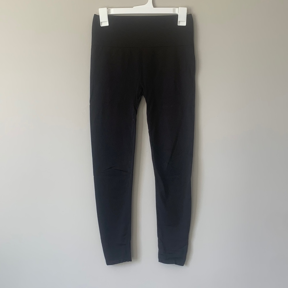 Fabletics black leggings